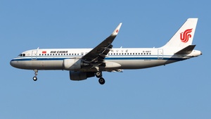 Photo of B-1687 - Airbus A320-214 operated by Air China