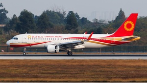 Photo of B-8877 - Airbus A320-214 operated by Chengdu Airlines