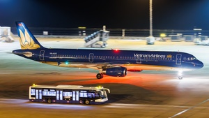 Photo of VN-A357 - Airbus A321-231 operated by Vietnam Airlines