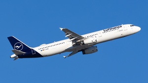 Photo with serial 560 - Airbus A321-131