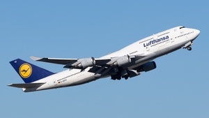 Photo of D-ABVX - Boeing 747-430 operated by Lufthansa