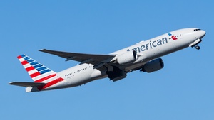 Photo of N752AN - Boeing 777-223(ER) operated by American Airlines