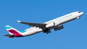 Photo of D-AIKB - Airbus A330-343 operated by Discover Airlines