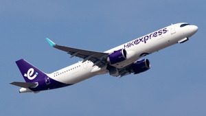 Photo of B-KKI - Airbus A321-251NX operated by Hong Kong Express