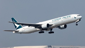 Photo of B-HNQ - Boeing 777-367 operated by Cathay Pacific Airways