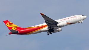 Photo of B-LNX - Airbus A330-243F operated by Hong Kong Airlines Cargo