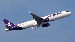 Photo of B-LEK - Airbus A321-231 operated by Hong Kong Express