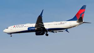 N877DN