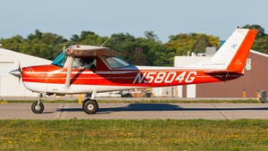 Photo of N5804G - Cessna 150K operated by Private