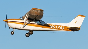 Photo of N61743 - Cessna 172M Skyhawk operated by Private