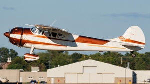 Photo of N4331N - Cessna 195 operated by Private