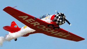 Photo of N3267G - North American SNJ-5 Texan operated by Aeroshell Aerobatic Team