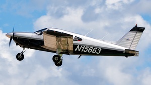 Photo of N15663 - Piper PA-28-180 Cherokee Challenger operated by Private