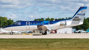 Photo of N421JB - Cessna 550B Citation Bravo operated by Private