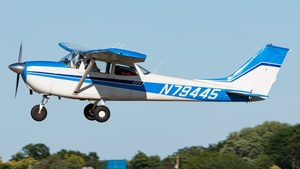 Photo of N79445 - Cessna 172K Skyhawk operated by Private