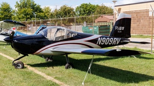 Photo of N909RV - Vans RV-12 operated by EAA Experimental Aircraft Association