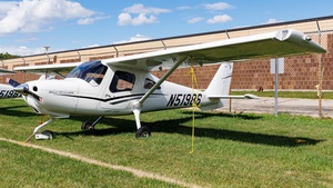 Photo of N51986 - Cessna 162 Skycatcher operated by EAA Experimental Aircraft Association