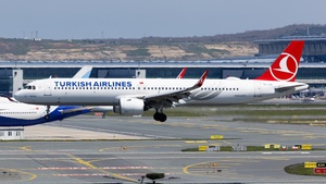 Photo of TC-LSE - Airbus A321-271NX operated by Turkish Airlines