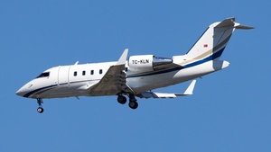 Photo of TC-KLN - Bombardier Challenger 605 operated by Swan Aviation