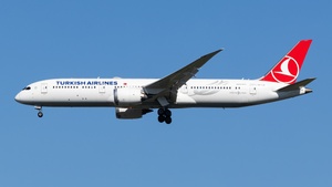 Photo of TC-LLK - Boeing 787-9 Dreamliner operated by Turkish Airlines