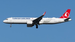 Photo of TC-LSN - Airbus A321-271NX operated by Turkish Airlines