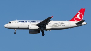 Photo of TC-JTV - Airbus A320-232 operated by Turkish Airlines