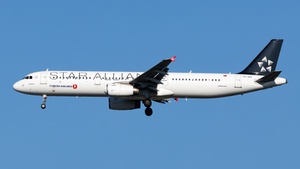 Photo of TC-JRA - Airbus A321-231 operated by Turkish Airlines