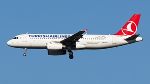 Photo of TC-JPM - Airbus A320-232 operated by Turkish Airlines