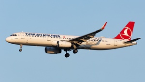 Photo of TC-JSJ - Airbus A321-231 operated by Turkish Airlines