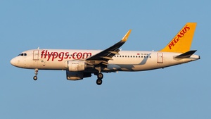Photo of TC-DCG - Airbus A320-216 operated by Pegasus Airlines