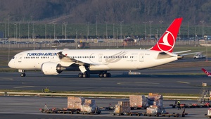 Photo of TC-LLJ - Boeing 787-9 Dreamliner operated by Turkish Airlines