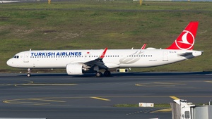 Photo of TC-LTH - Airbus A321-271NX operated by Turkish Airlines