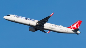 Photo of TC-LPE - Airbus A321-271NX operated by Turkish Airlines