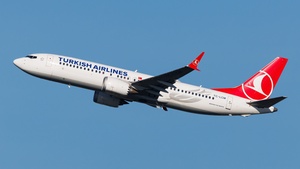 Photo of TC-LCM - Boeing 737 MAX 8 operated by Turkish Airlines
