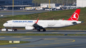 Photo of TC-JTR - Airbus A321-231 operated by Turkish Airlines