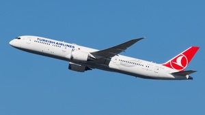 Photo of TC-LLF - Boeing 787-9 Dreamliner operated by Turkish Airlines