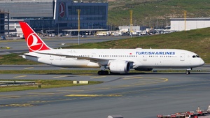 Photo of TC-LLZ - Boeing 787-9 Dreamliner operated by Turkish Airlines