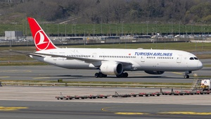 Photo of TC-LLI - Boeing 787-9 Dreamliner operated by Turkish Airlines