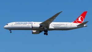 Photo of TC-LLU - Boeing 787-9 Dreamliner operated by Turkish Airlines