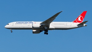 Photo of TC-LME - Boeing 787-9 Dreamliner operated by Turkish Airlines