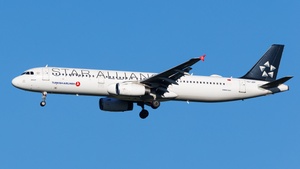 Photo of TC-JRP - Airbus A321-231 operated by Turkish Airlines
