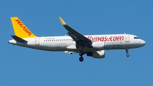 Photo of TC-DCG - Airbus A320-216 operated by Pegasus Airlines