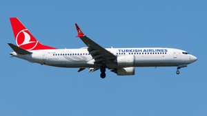 Photo of TC-LCL - Boeing 737 MAX 8 operated by Turkish Airlines