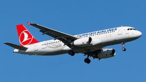 Photo of TC-JPJ - Airbus A320-232 operated by Turkish Airlines
