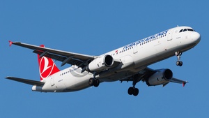 Photo of TC-JRU - Airbus A321-231 operated by Turkish Airlines
