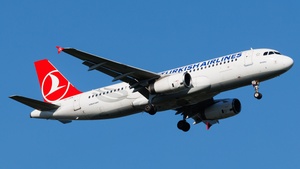 Photo of TC-JPN - Airbus A320-232 operated by Turkish Airlines
