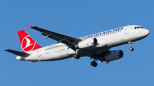 Photo of TC-JPZ - Airbus A320-232 operated by Turkish Airlines