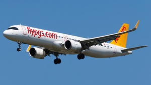 Photo of TC-RDF - Airbus A321-251NX operated by Pegasus Airlines