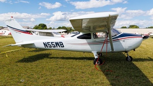 Photo of N55WB - Cessna 182P Skylane operated by Metro Flyers Club