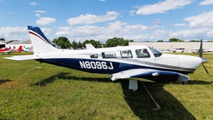 Photo of N8096J - Piper PA-32R-301T Saratoga II TC operated by Private